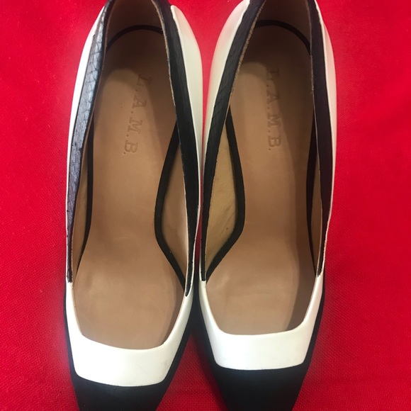 Black And White L.A.M.B. Pumps Shoe - Picture 7 of 9